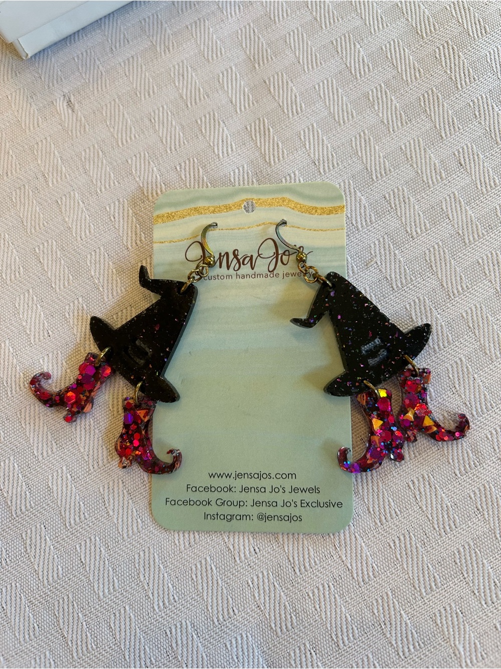 Black & Pink Glitter Witch Hat Pierced Earrings
